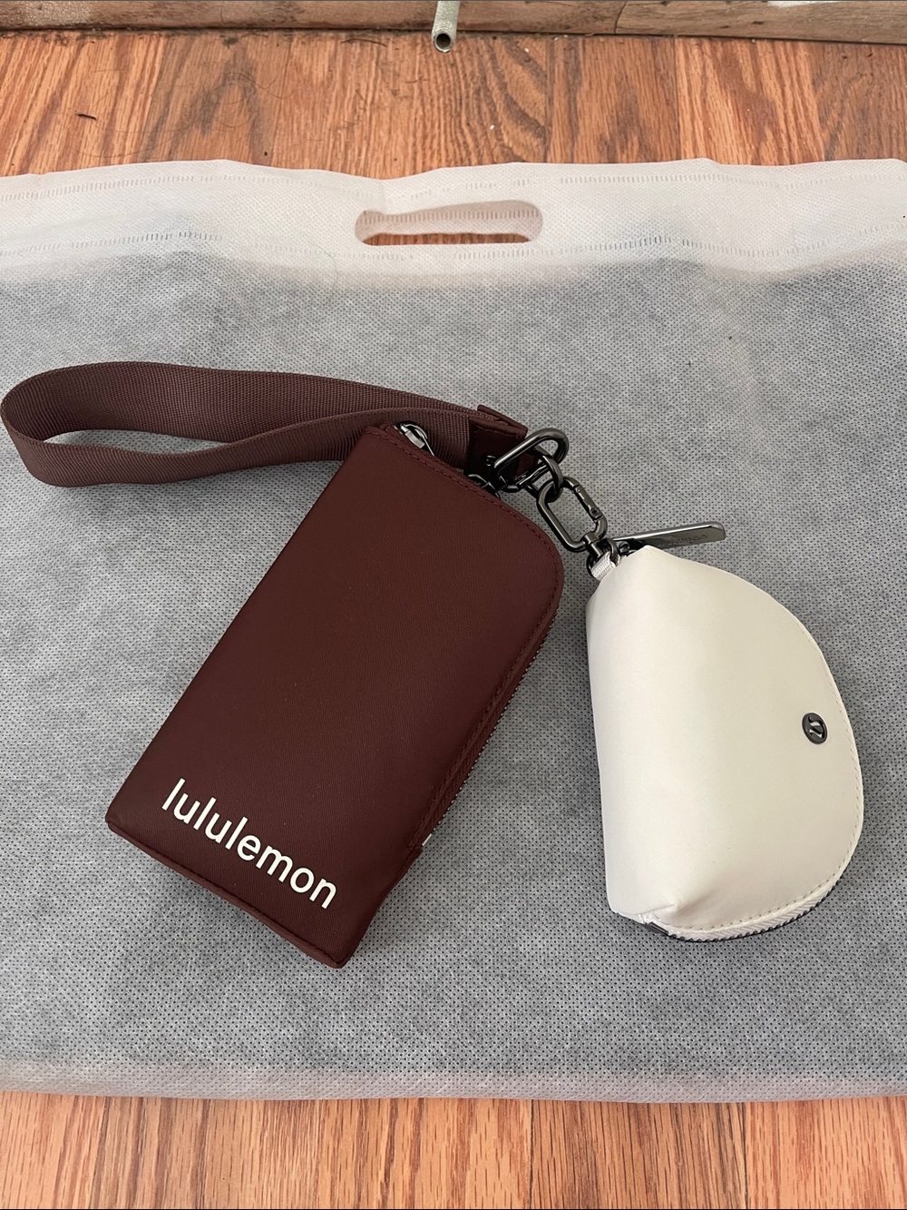 Lululemon Wallet Wristlet in Lava Cake